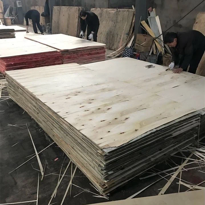 Fusta contraxapada de nucli de juntes de dit de 18 mm per a la construcció