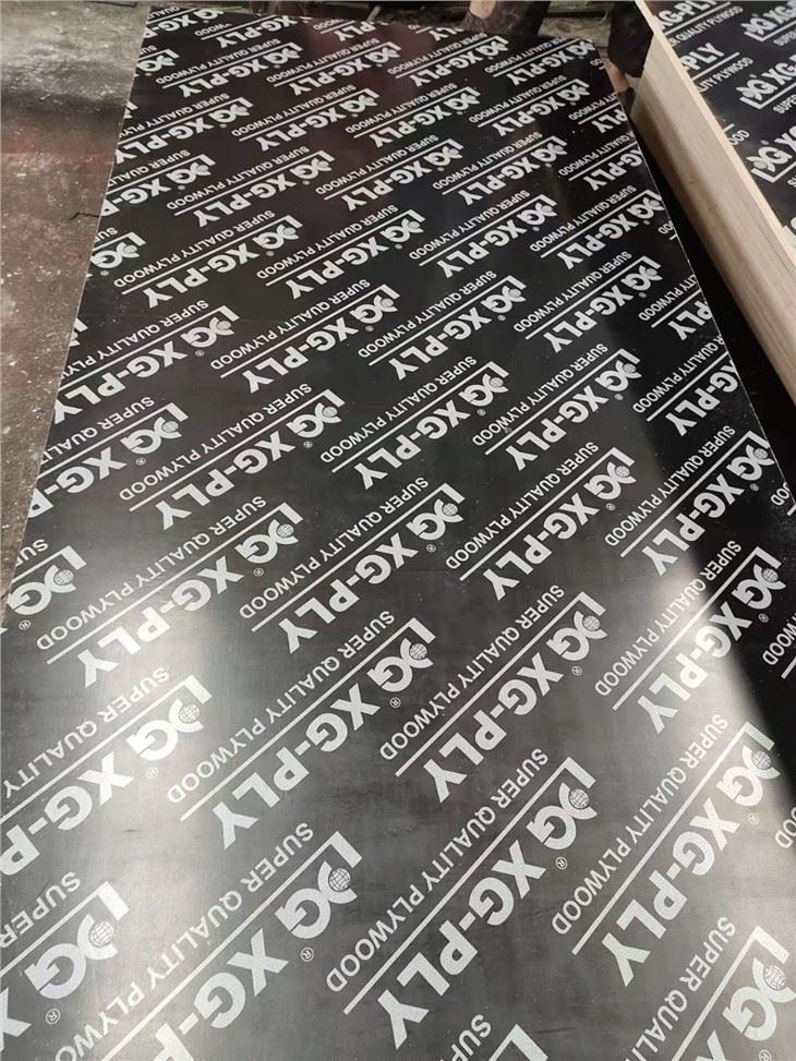 Film Faced Plywood Marine Construction Formwork Phenolic Board