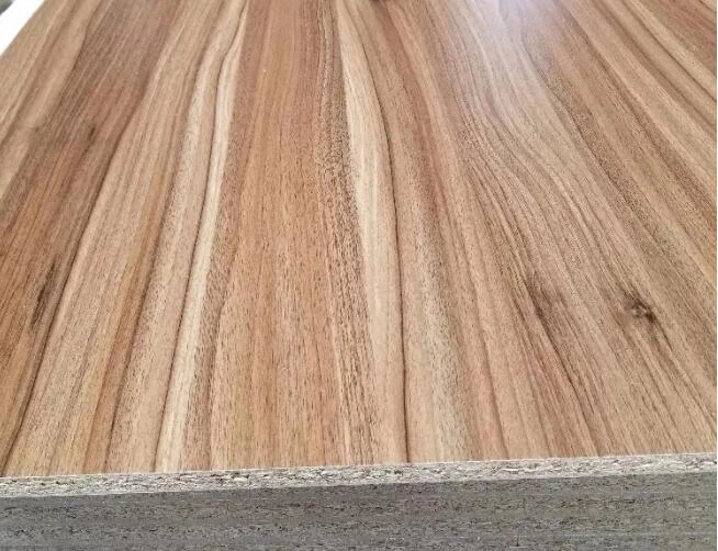 Tauler de partícules laminat de paper de melamina MDF per a porta 1220 * 2750 mm o 1220 * 2745